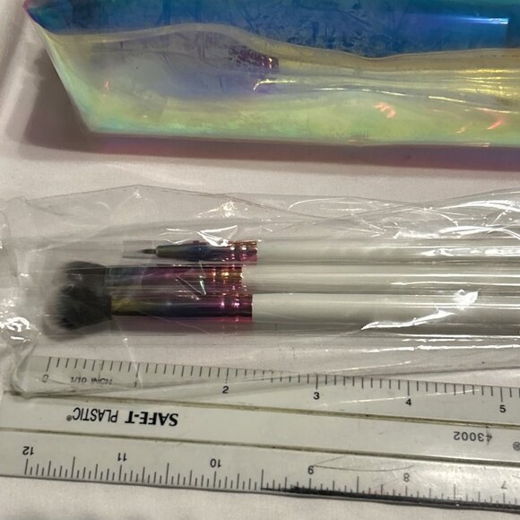 MORPHE 4-Piece Brush Set And Stroke Of Glam Bag 3 Brushes & Iridescent Bag New - Picture 9 of 12